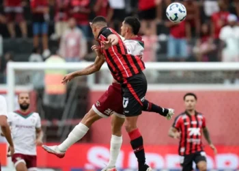 Vitória perde para o Fluminense e segue na zona de rebaixamento