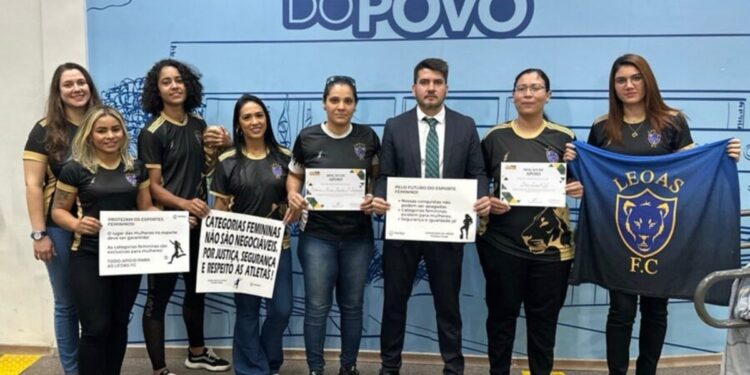 Time de futebol feminino do Mato Grosso do Sul se recusa a jogar contra atleta trans
