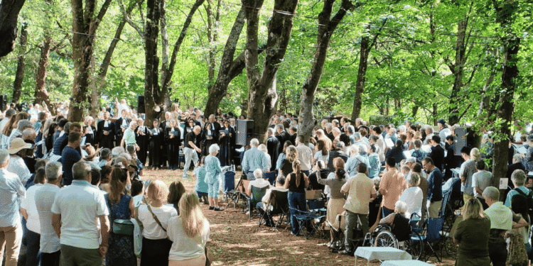 1.000 cristãos se reúnem para manter viva luta histórica por liberdade religiosa na França