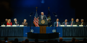 No Museu da Bíblia, Trump reforça valores cristãos dos EUA: “Somos uma nação sob Deus”