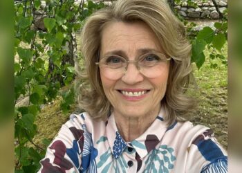 Parlamentar cristã retorna a tribunal por ‘discurso de ódio’ ao citar a Bíblia