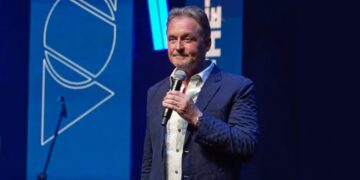 “O diabo não teme cristãos religiosos, e sim filhos maduros”, diz evangelista Leif Hetland