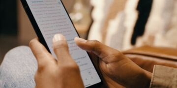 Distribuição digital da Bíblia ultrapassa a impressa em todo o mundo pela primeira vez