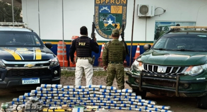 PRF apreende mais de 130 kg de drogas em blitz na BR-364, em Porto Velho