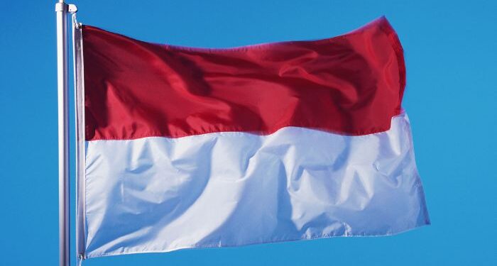 Autoridades e muçulmanos interrompem construção de igrejas na Indonésia