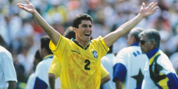 Ex-jogador da seleção, Jorginho relembra da igreja fundada por ele