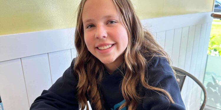 menina baleada durante ataque a igreja tem alta