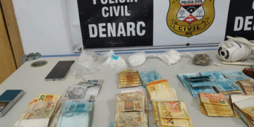 Traficante é preso em lava jato e polícia encontra R$ 23 mil em operação