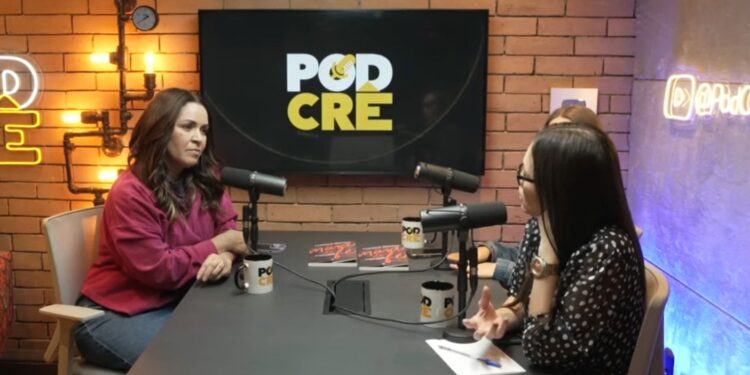 Fabíola Bastos fala sobre a conversão do marido, pastor Waguinho