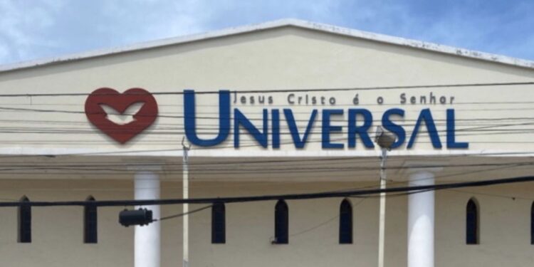 Justiça decide a favor de fiel e anula doação de ônibus à Universal