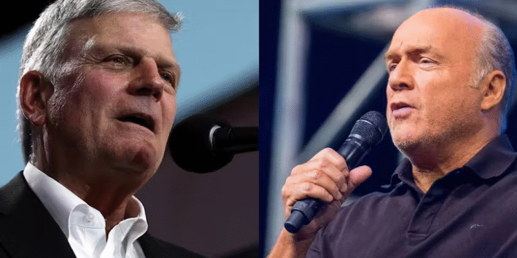 Franklin Graham e Greg Laurie respondem às críticas à oração pelas vítimas do tiroteio em escola católica nos EUA