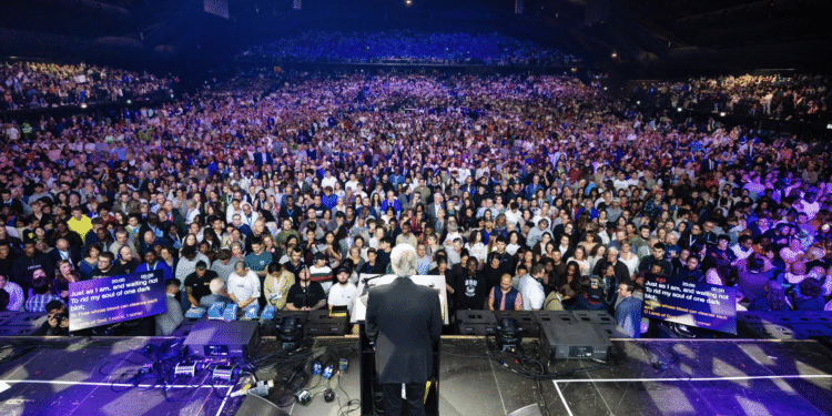 Franklin Graham atrai 14.000 pessoas ao ‘Festival da Esperança’ na Bélgica