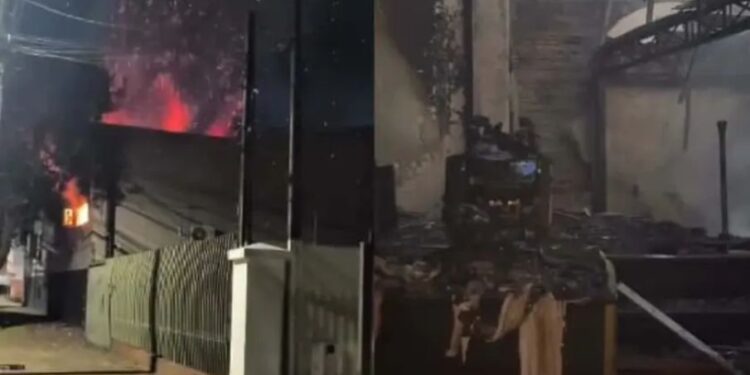 Incêndio destrói completamente templo da Assembleia de Deus