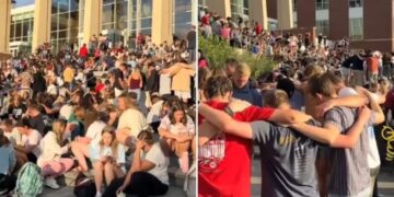 Ato reúne estudantes em oração pela família de Charlie Kirk