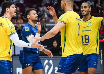 Brasil inicia campanha no Mundial de vôlei com vitória sobre a China