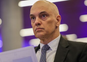 Moraes manda PGR se manifestar sobre operação policial no Rio