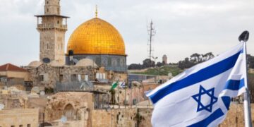 Israel e Hamas assinam acordo de paz; presidente israelense cita profecia de Jeremias