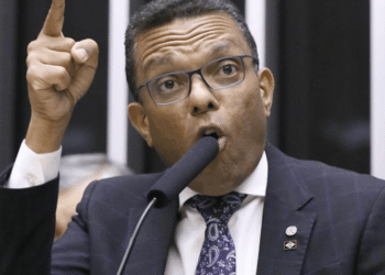 Otoni de Paula critica operação no RJ e cita supostos inocentes