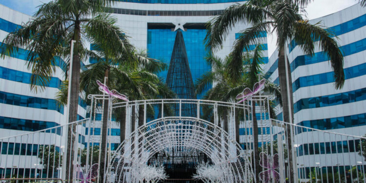 Avenida Farquar, em frente ao Palácio Rio Madeira, será interditada para o “Natal de Luz” do governo de RO