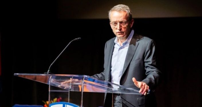 Ex-CEO da Intel convoca cristãos ao uso da IA para evangelizar