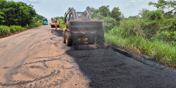 Governo de RO inicia manutenção na pavimentação asfáltica na RO-010 entre Rolim de Moura e Nova Brasilândia d’Oeste