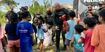 Policiais Penais realizam ação social com entrega de brinquedos a crianças em Guajará-Mirim e Nova Mamoré