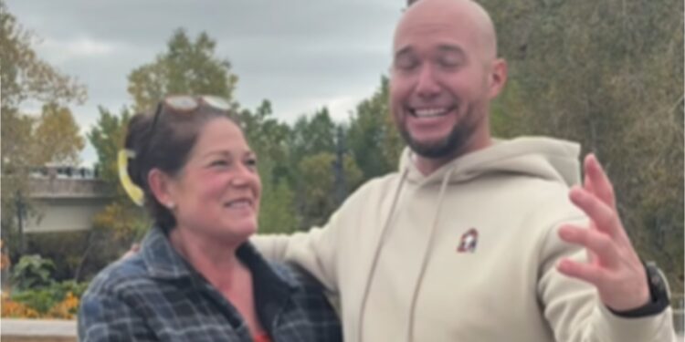 entregadora é surpreendida com oração após erro