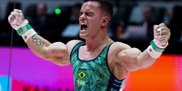 Ginástica Artística: Brasil avança a três finais masculinas no Mundial