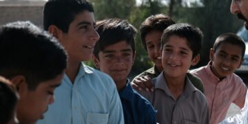 crianças cristãs precisam fingir serem muçulmanas nas escolas