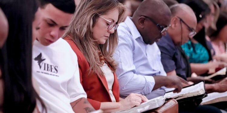 4° ano seguido de crescimento de presença em cultos