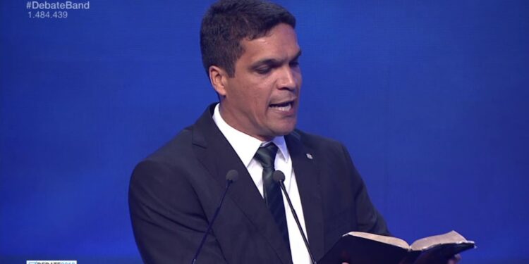 Daciolo promete se candidatar a presidente em 26
