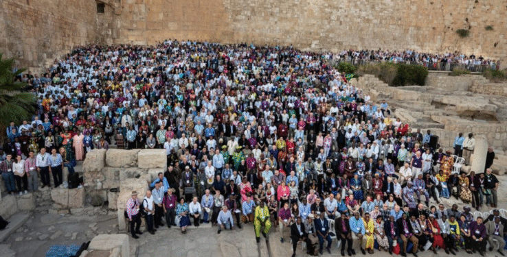 Anglicanos ortodoxos criam nova Comunhão que rejeita a liderança da Arcebispa de Canterbury