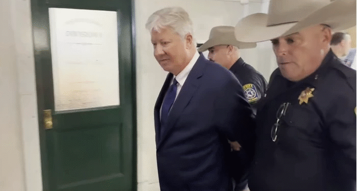 Robert Morris passará 6 meses na prisão após se declarar culpado de abuso sexual infantil