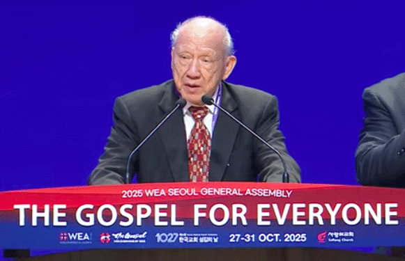 Líderes estão falhando na santidade e muitos cristãos são ignorantes sobre a mensagem-chave de Jesus, diz evangelista