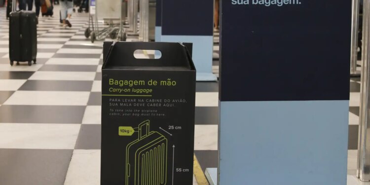 Senado aprova gratuidade para bagagem de mão em vôos