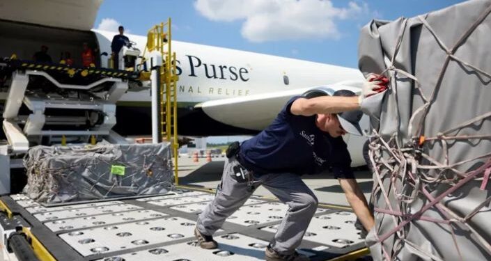 Novo avião missionário leva 45 toneladas de ajuda para Gaza