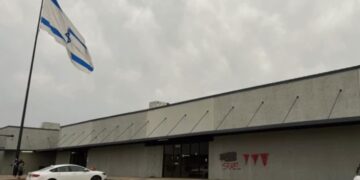 Radicais muçulmanos picham igreja com ofensas a Israel