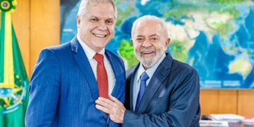 Sob Lula, ex-presidente do INSS é preso em operação da PF