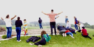 Por que orar no monte, se posso orar em casa? Pastor responde