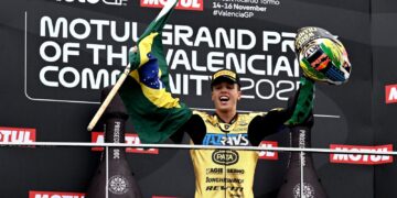 Diogo Moreira conquista Campeonato Mundial de Moto2