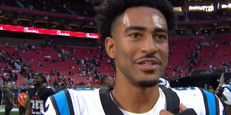 Jogador da NFL faz jogo histórico e dá glória a Deus: “Ele é a razão de tudo”