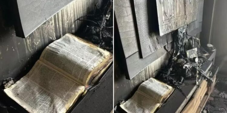 Bombeiros são impactados por Bíblia intacta em incêndio: “Reforça nossa fé”