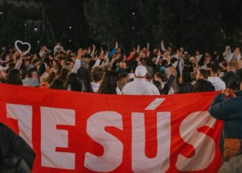 Mais de 1.000 jovens evangelizam em Madri e dezenas aceitam Jesus: “Vivemos um despertar”