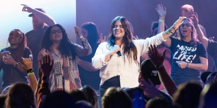 Igreja dos EUA quita milhões em dívidas médicas e beneficia 4.400 pessoas pobres