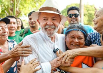 Justiça tributária: Lula celebra isenção para quem ganha até R$ 5 mil