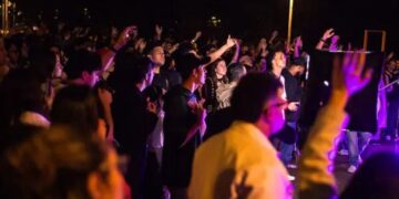 Sonaira rebate ação de alunos da USP pra impedir cultos