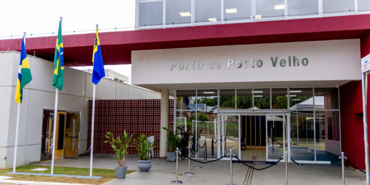 Governo de RO inaugura nova sede e armazém alfandegado do Porto de Porto Velho na celebração dos 50 anos