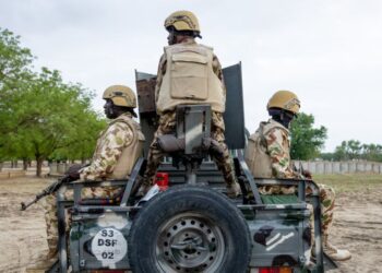 Trump inicia plano de ação militar para cessar perseguição