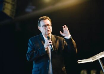 ciência mostra que cérebro é ‘projetado para fé’