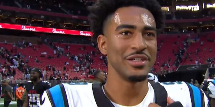 Jogador consagra a Deus atuação de gala em vitória na NFL